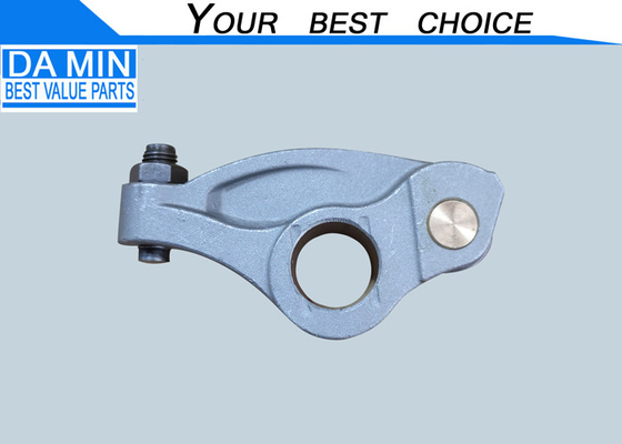 4HF1 4HG1 6HE1 6HH1 Rocker Arm 8970142582 Partes de válvulas de escape de ar
